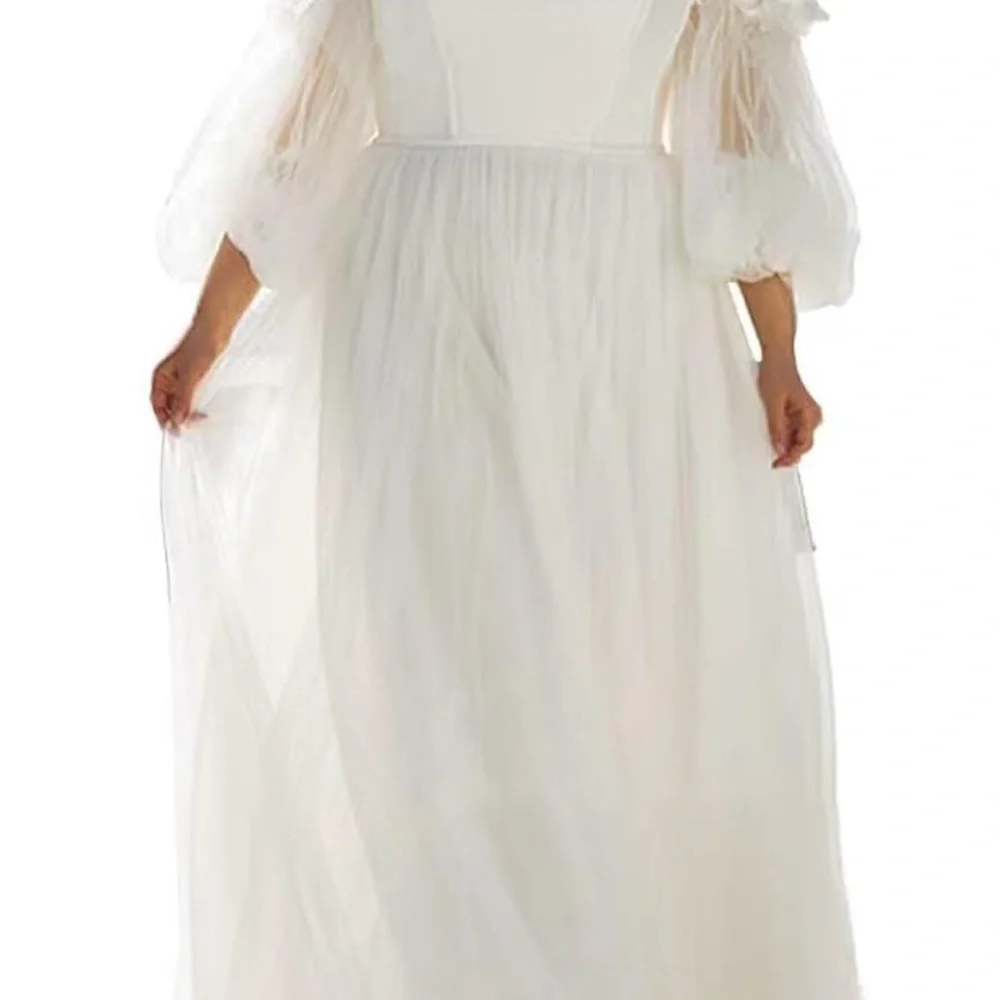 Elegant White Off-Shoulder White Dress - Picture 4 of 4